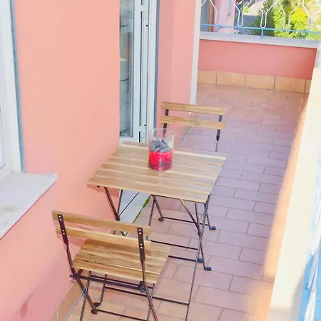 Apartament Metropolis House *