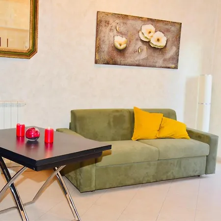 Metropolis House Apartment *